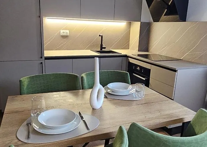 Lav- Newly, Modern Spot Daire *